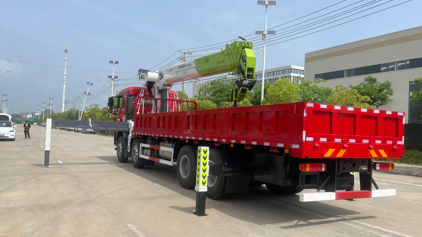 FOTON crane truck